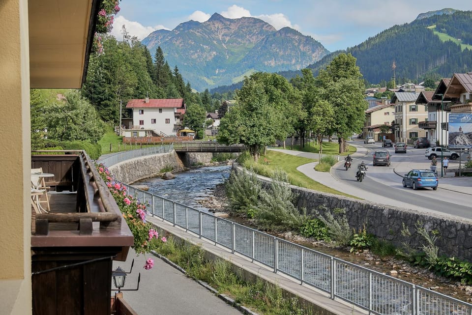 Spring, Neighbourhood, Natural landscape, Mountain view, River view, Location