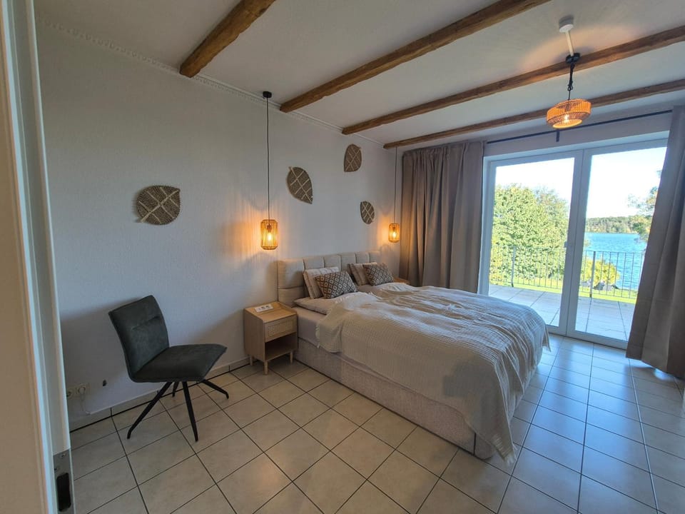 Monteurzimmer 6 mit Seeblick Vacation rental in Berlin