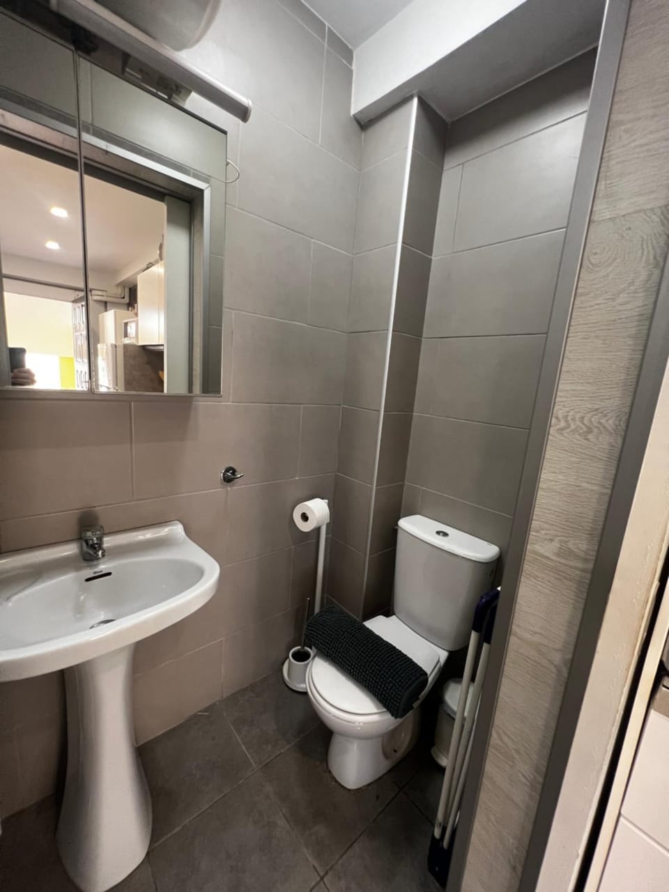 Toilet, Bathroom