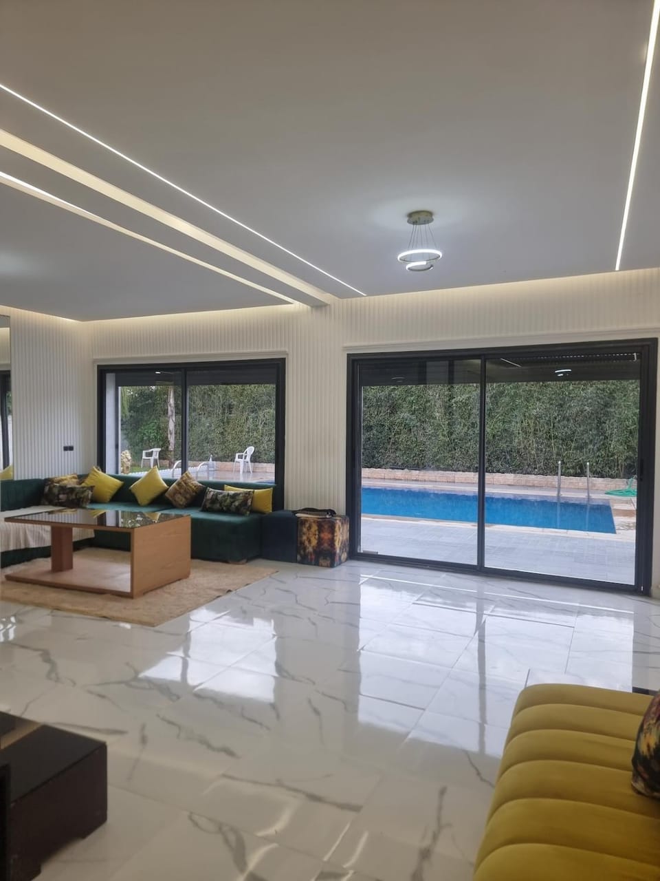 TV and multimedia, Living room, Seating area, Pool view, heating, air conditioner
