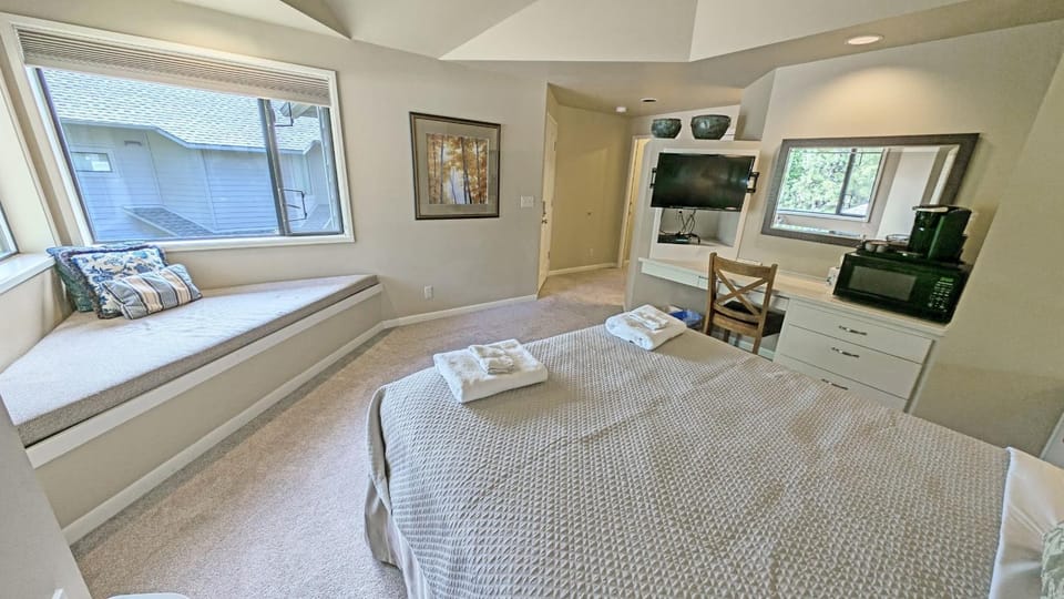 River Ridge 424B Apartment in Bend