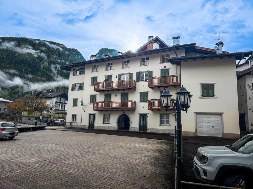 Deposito Sci e Bici Privato - ViceHome Dimaro Apartment in Dimaro