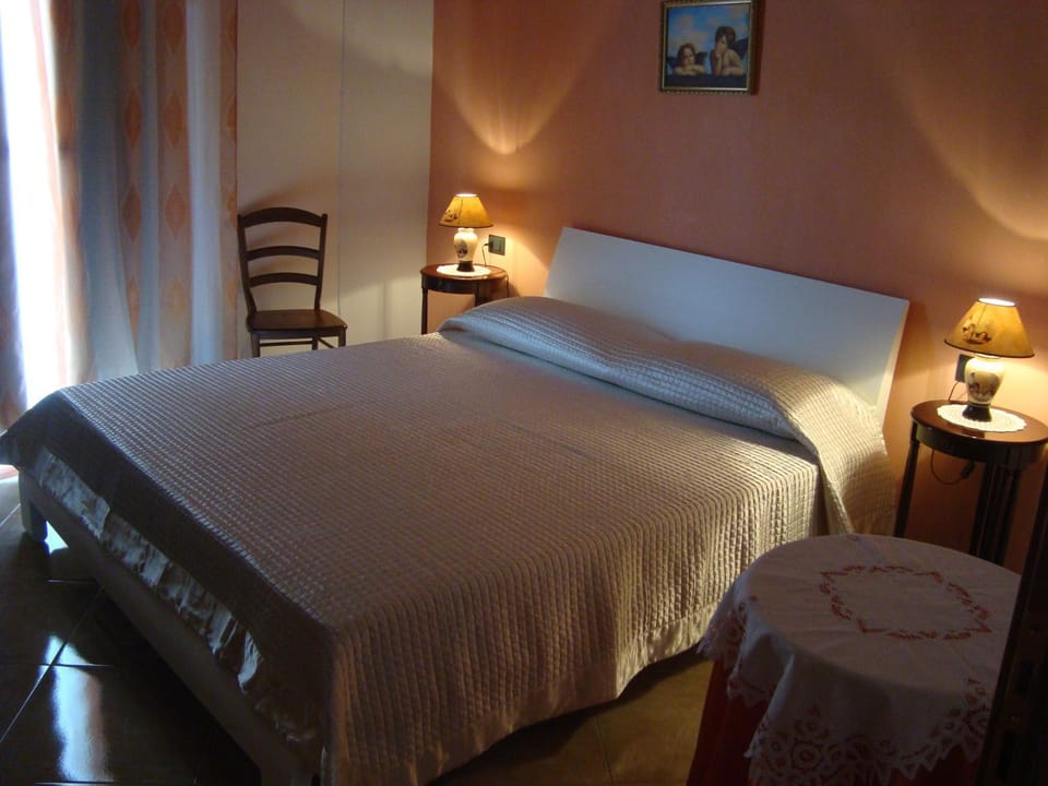 Bed, Day