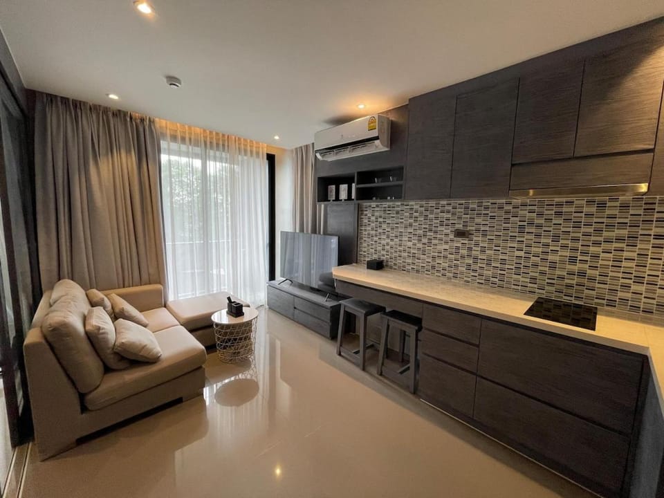 Popular Kamala City Gate 1 bdr 3 Pools Apartment in Kamala