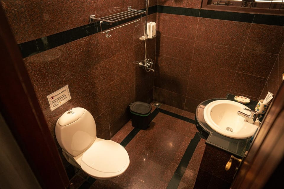 Anjaneyam Heritage Villa I 4BHK Near Marine Drive Villa in Kochi