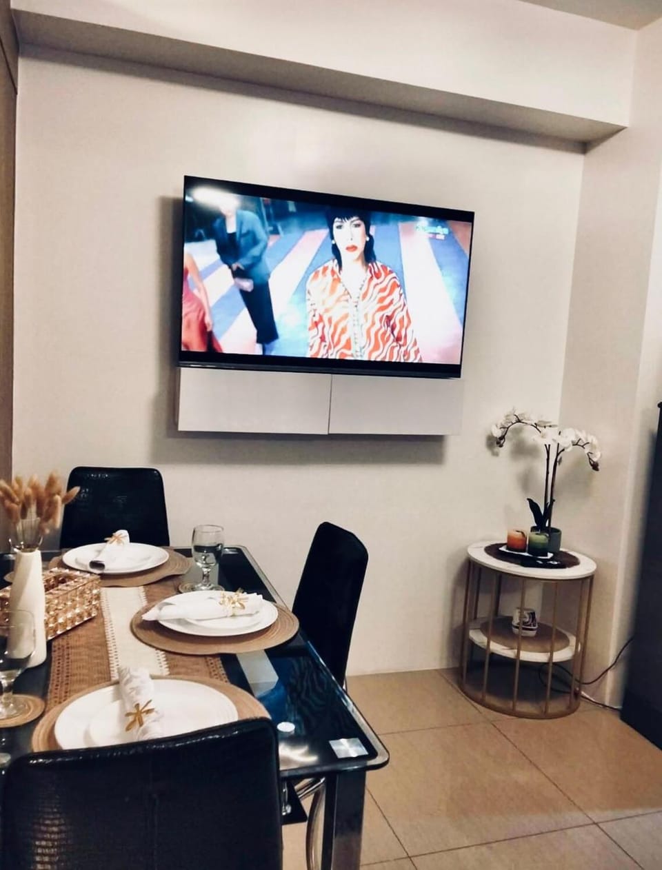 Urban Haven at Shore Residences Near MOA Large Room Apartment in Pasay