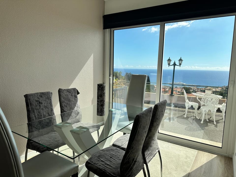 Day, Natural landscape, View (from property/room), Balcony/Terrace, Living room, Sea view