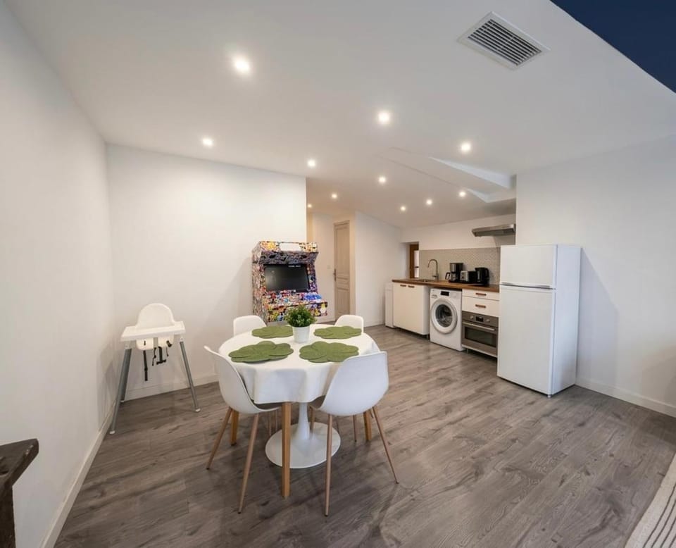 Doux Pavillon - Le Bluenote - Free Parking Apartment in Auvergne-Rhône-Alpes