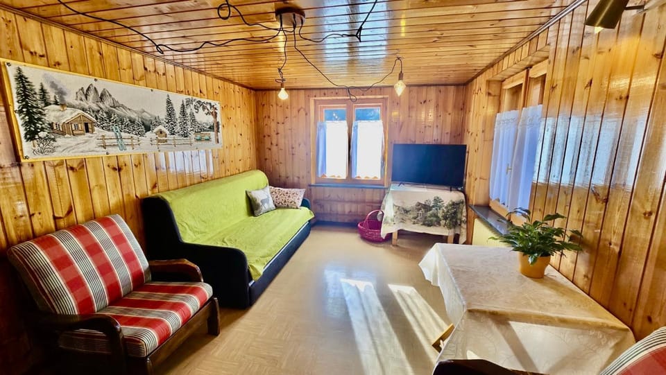 Communal lounge/ TV room, TV and multimedia