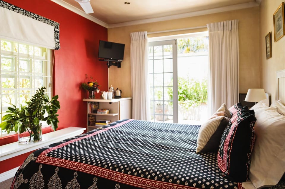 Spring, Bed, Day, On site