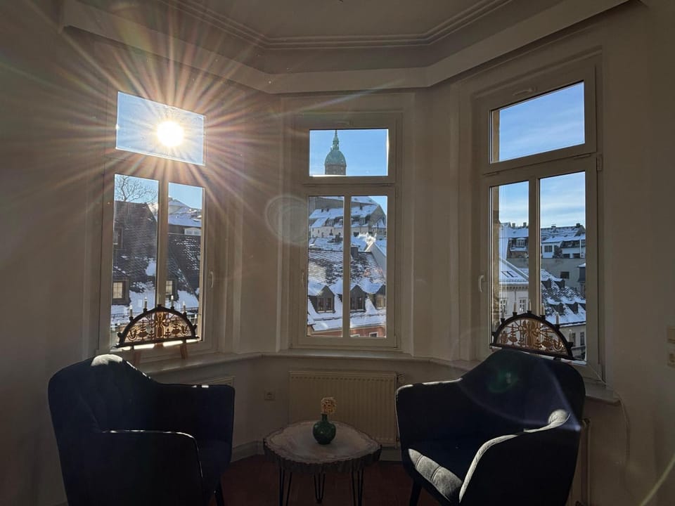 Living room, Seating area, Landmark view