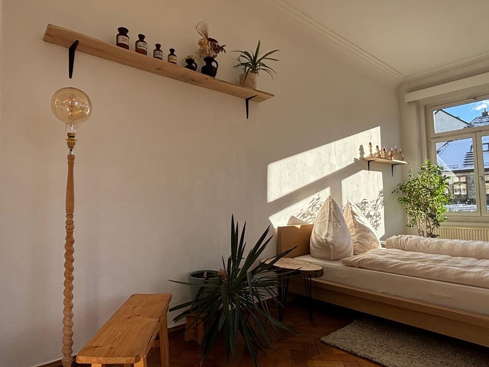 Bed, Photo of the whole room