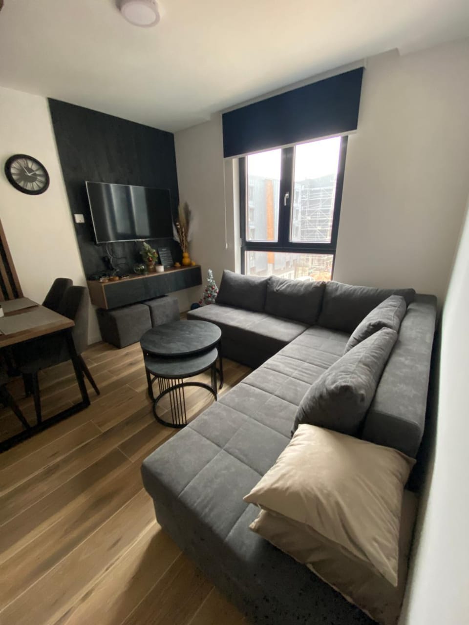 TV and multimedia, Living room, Seating area
