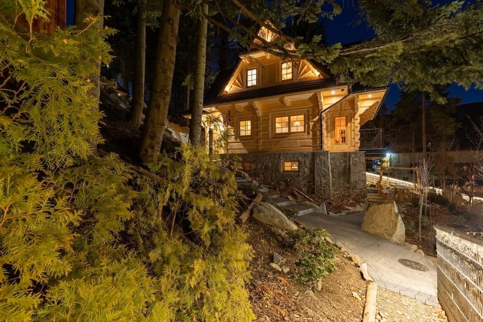 Property building, Night