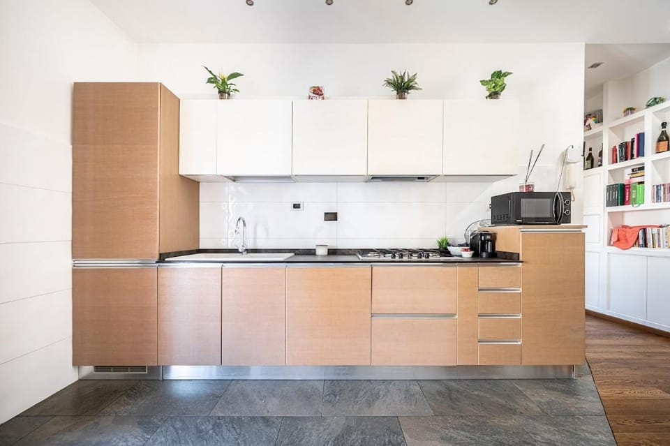 Elegant family home 5 min from Metro Station Apartment in Rome
