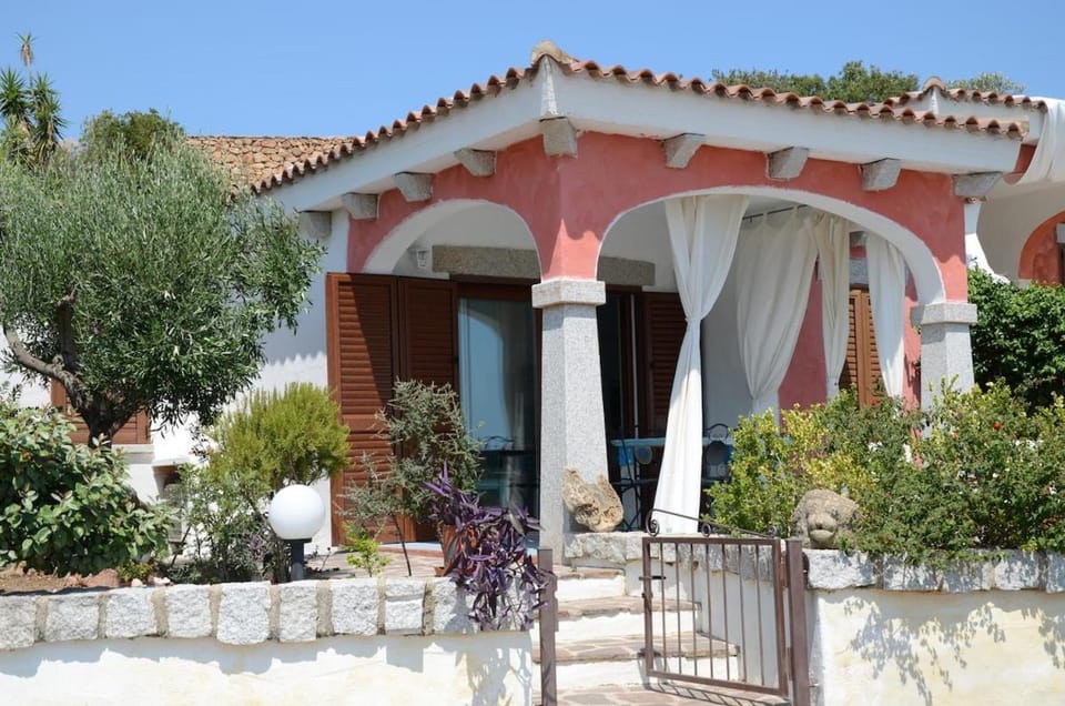 Property building, Garden view