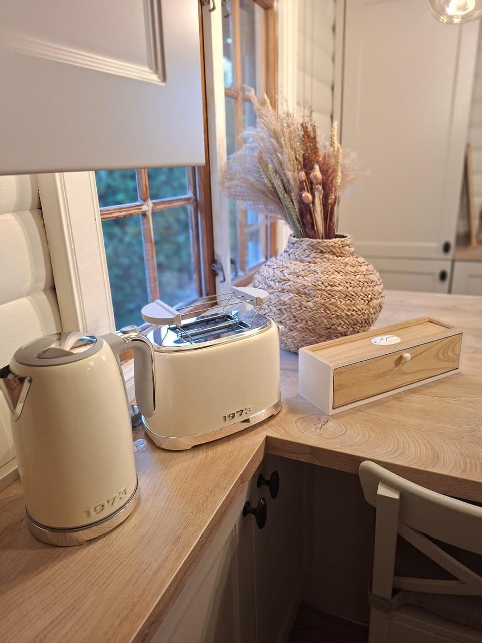 Coffee/tea facilities, toaster