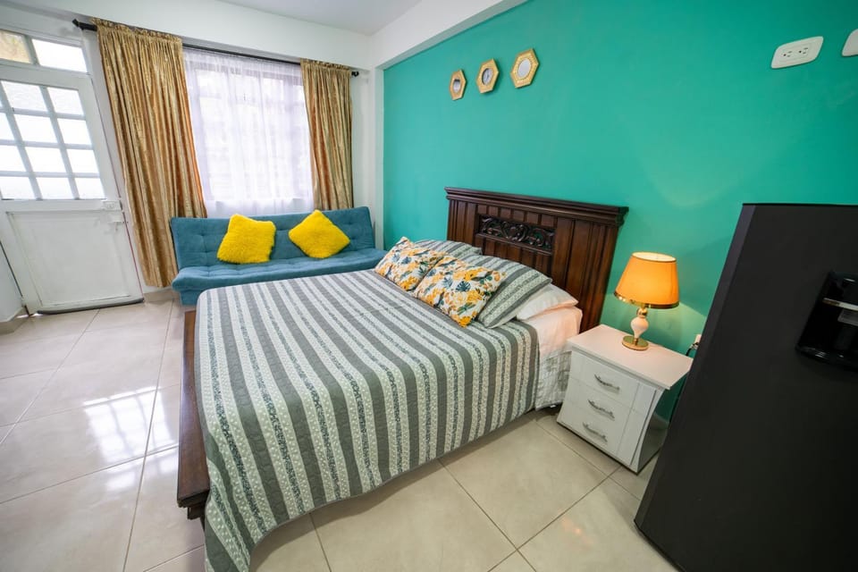 Photo of the whole room, Bedroom
