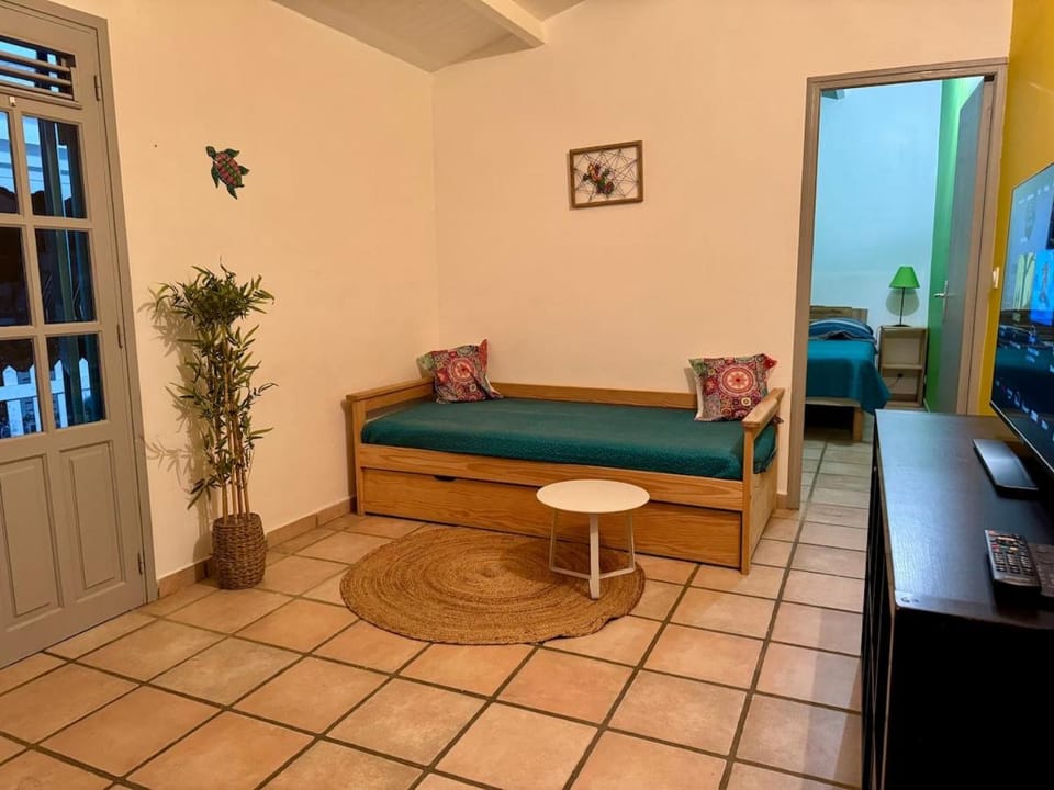 PauseCool House in Leeward Islands