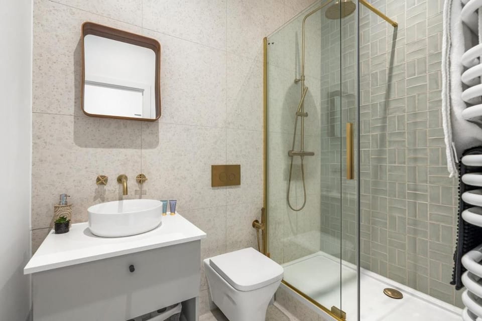 Whitesky Coastal Retreat- Eastborne Apartment in Eastbourne