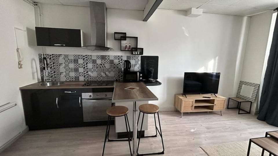 Appartement cosy proche gare et centre ville Apartment in Provence