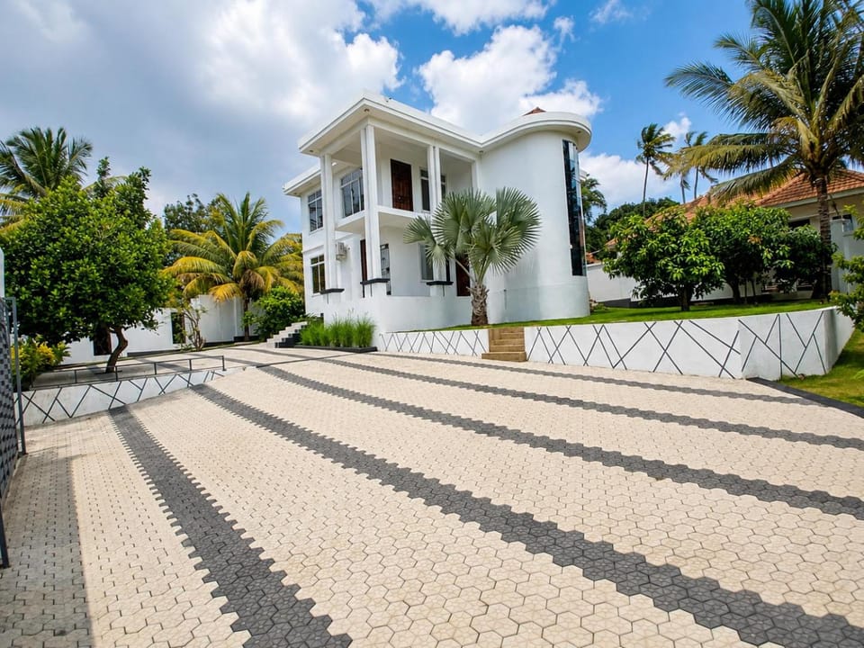 Evergreen villa Bed and Breakfast in City of Dar es Salaam
