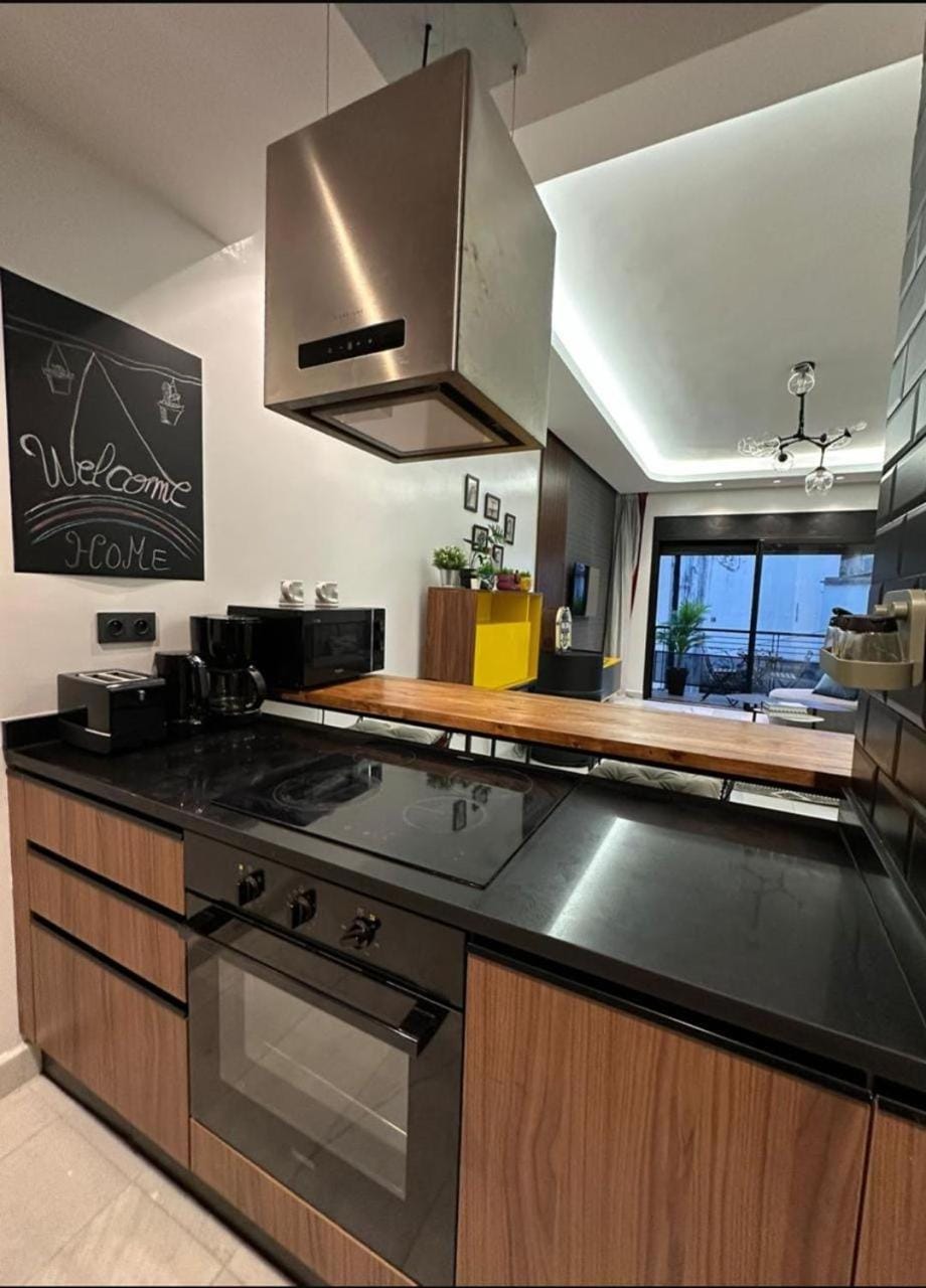 A 1 pas de Zara Studio Centrale et Design Apartment in Casablanca