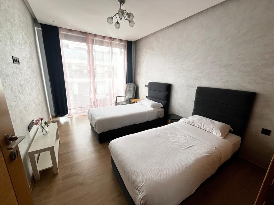 Agadir Bay 2 Bedroom Apt, Wi-Fi, 900m to Beach, Pool Apartment in Agadir