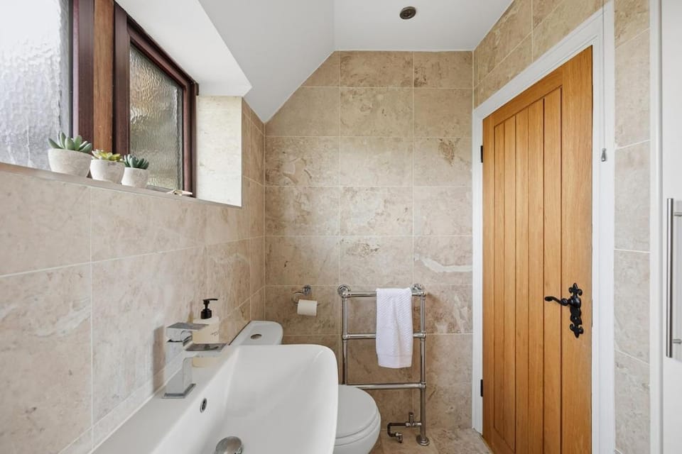 Toilet, Bathroom, Bath