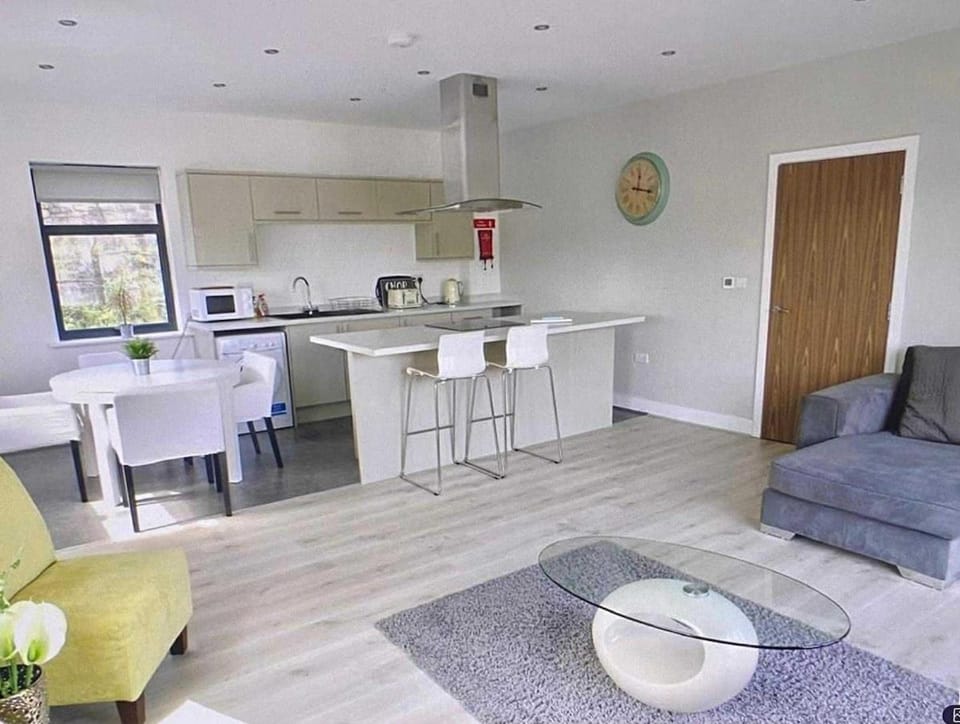 Bardywell Penthouse - 2 Bedrooms - Sleeps 4 Apartment in Copeland District