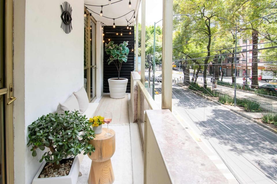 4BRM 3BTH Coolest Flat in Heart of Condesa Apartment in Mexico City
