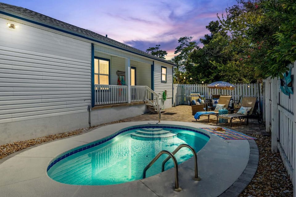 Emerald Escape-Crystal Beach-Private Pool-GolfCart House in Destin