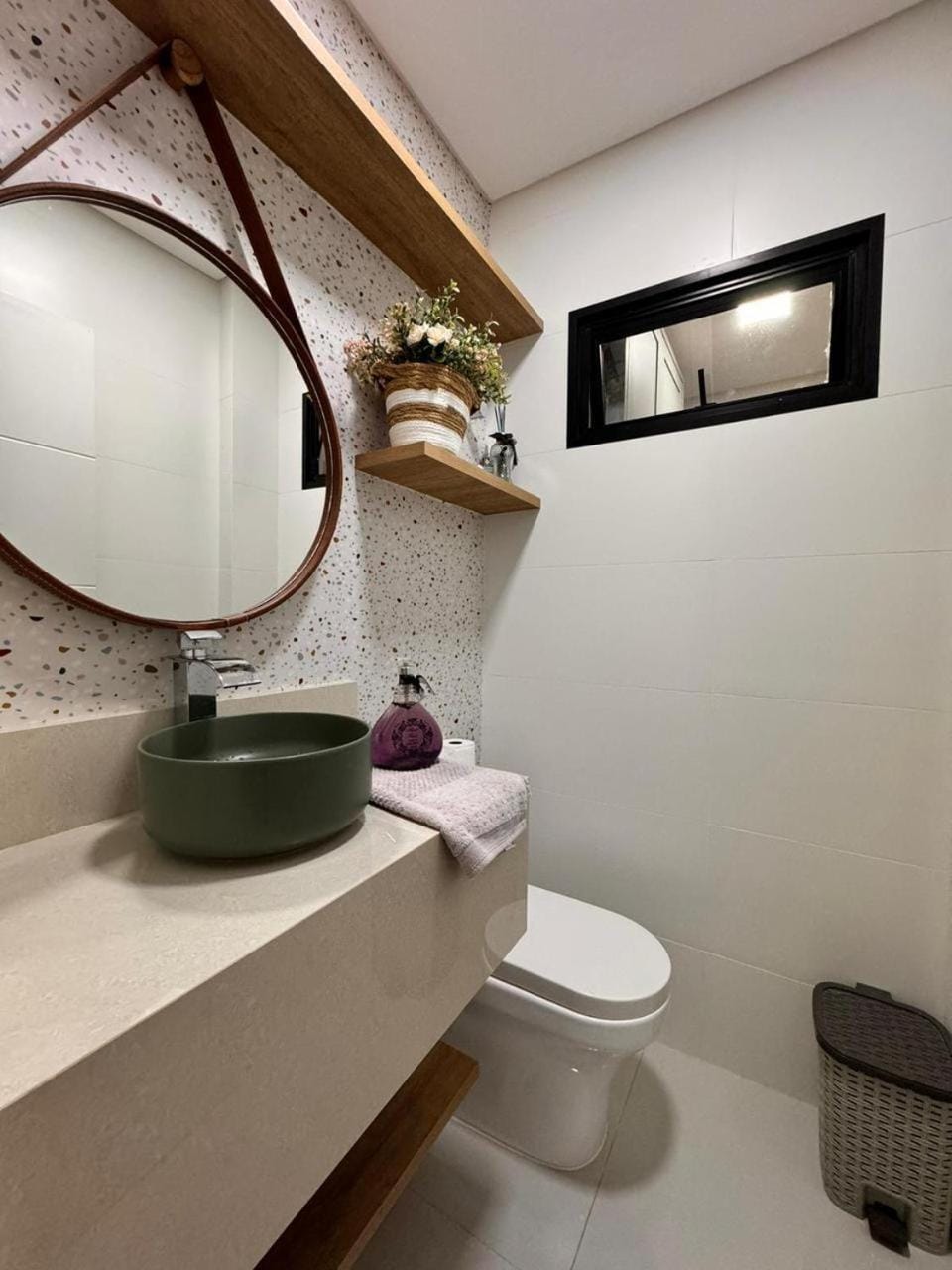 Lindo Apartamento na Praia de Mariscal com ótima localização Apartment in Bombinhas