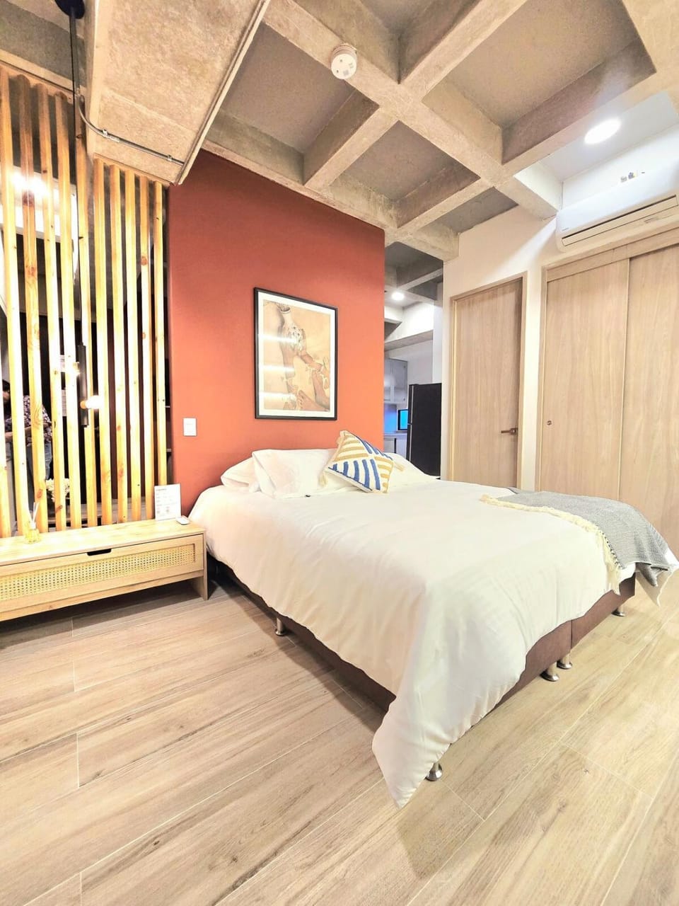 Bed, Photo of the whole room, Bedroom, wardrobe