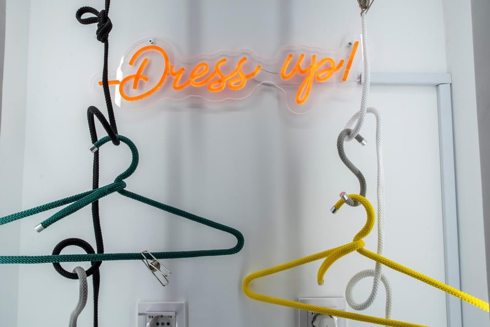 Text overlay, wardrobe
