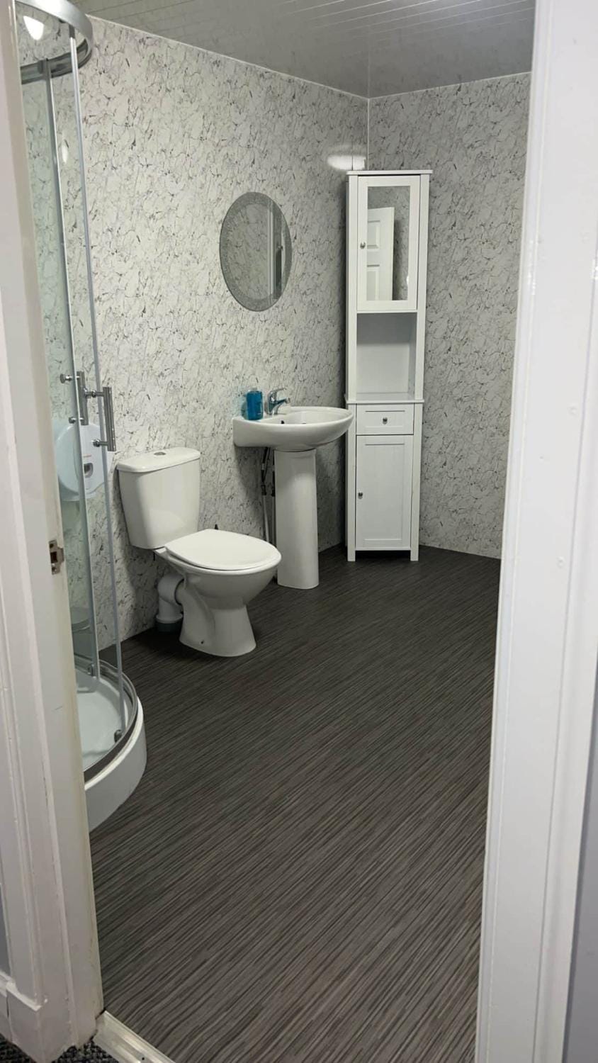 Whole property in Kirkcaldy Fife House in Kirkcaldy