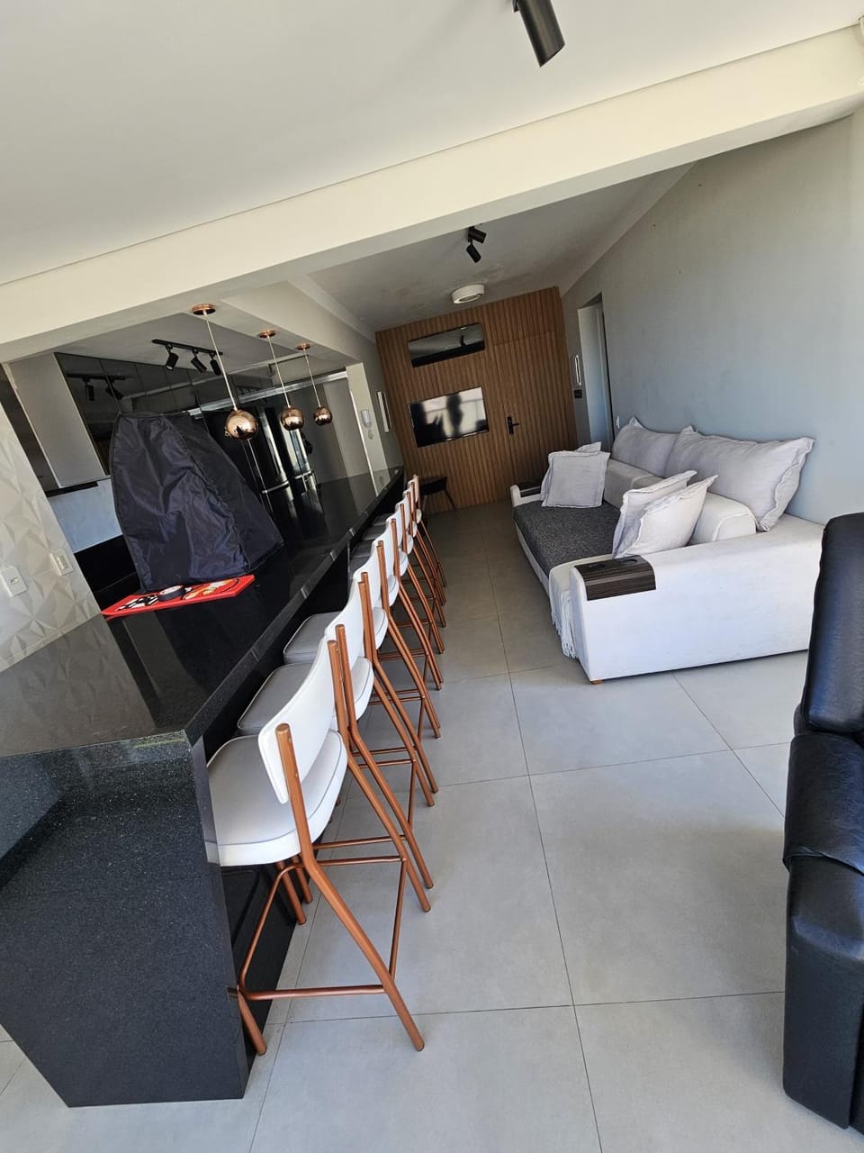 Communal lounge/ TV room, TV and multimedia, Living room, Seating area