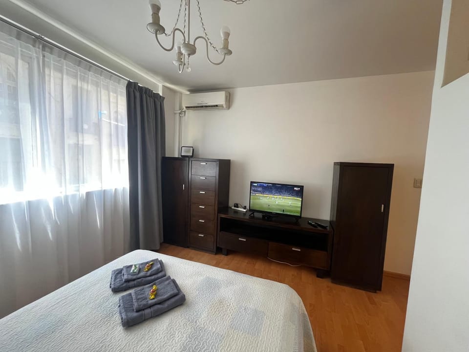 TV and multimedia, Bedroom, towels, air conditioner