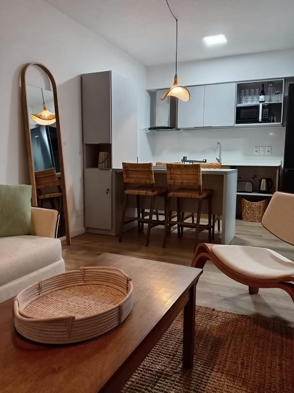 Kitchen or kitchenette, Living room, Seating area, Dining area, oven, stove