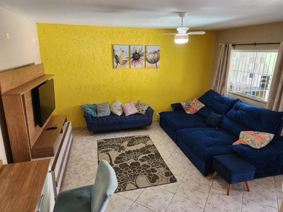 Casa para Temporada em Ubatuba-Piscina Privativa, Churrasqueira e Conforto Completo House in Ubatuba