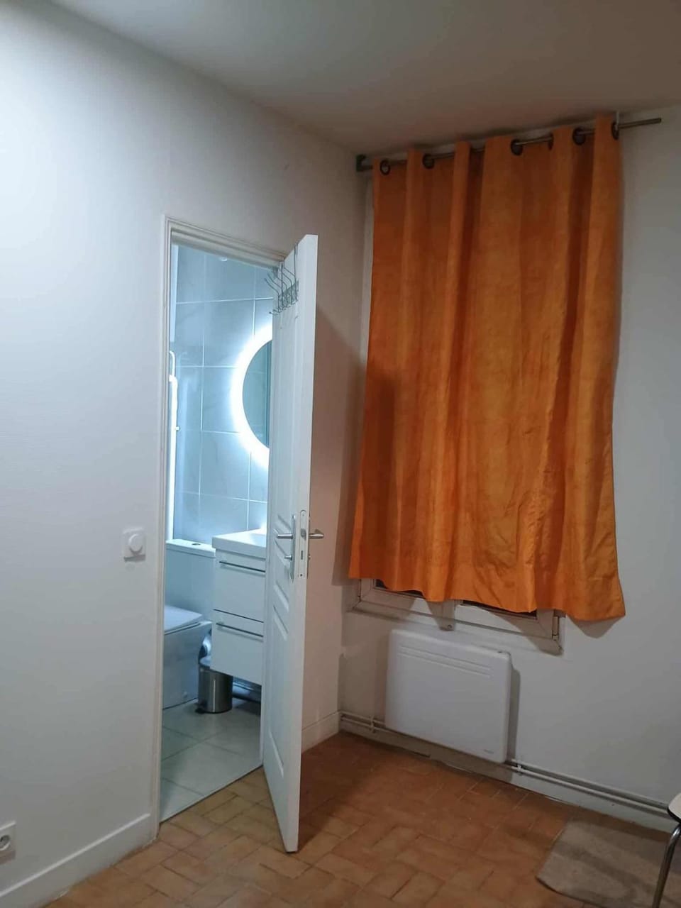 Studio Cozy Apartment in Aubervilliers