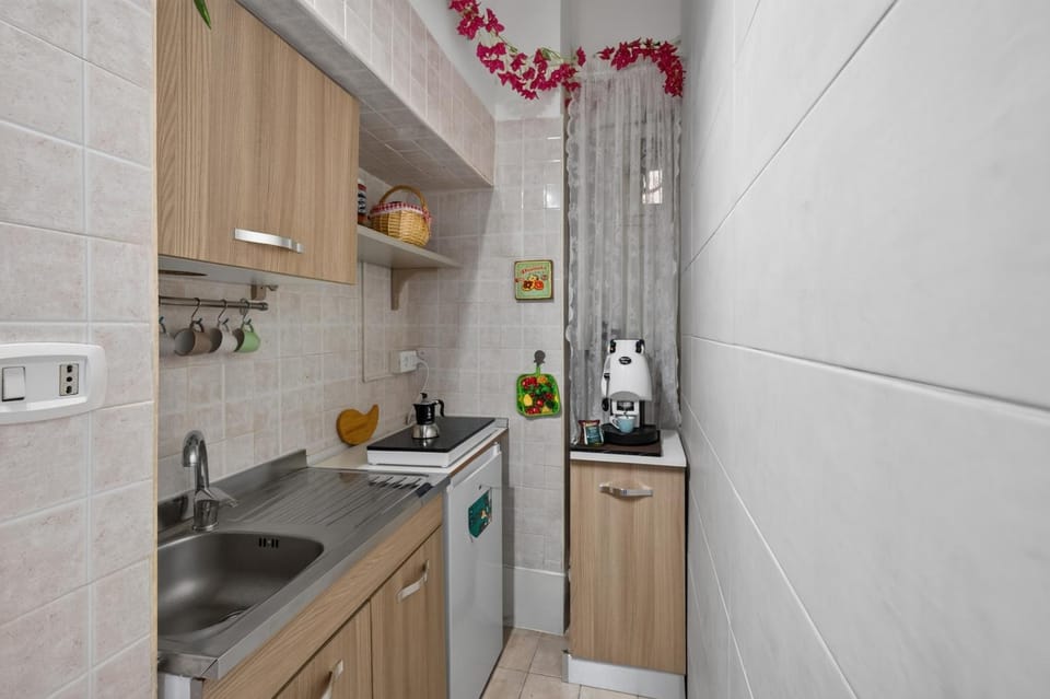 IL CORTI-LETTO ai TRIBUNALI Apartment in Naples