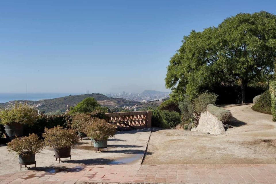 Nearby landmark, Sea view