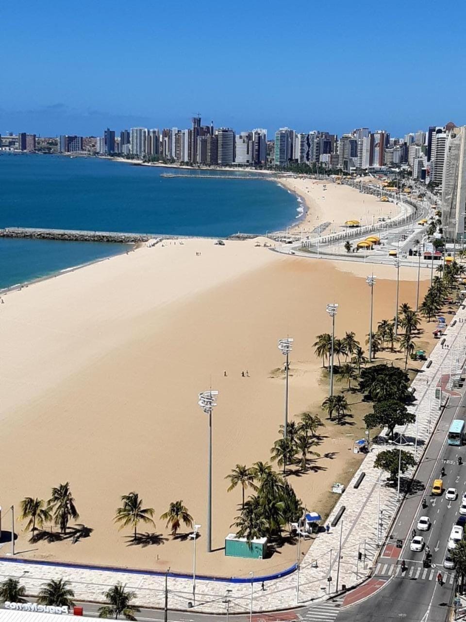 Apartamento 2 quartos vista mar praia de iracema mobiliado Apartment in Fortaleza