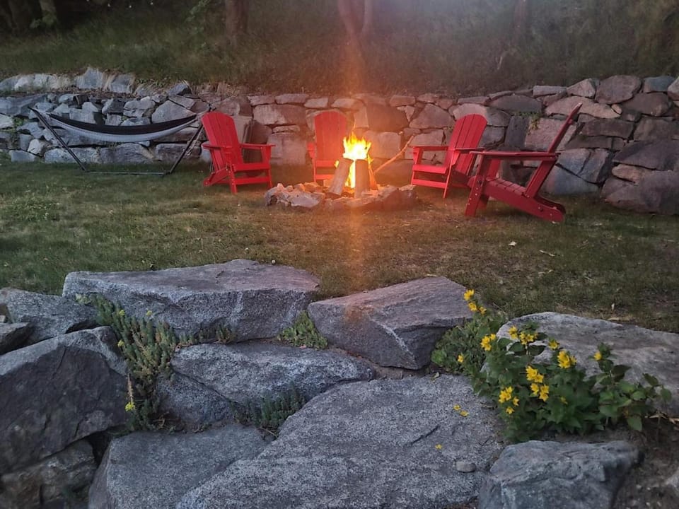 Garden, Garden, fireplace