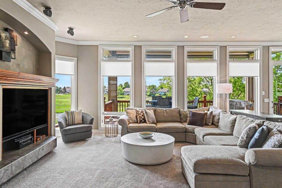 Mulligan Manor Golf Course Views Fun Amenities House in Omaha