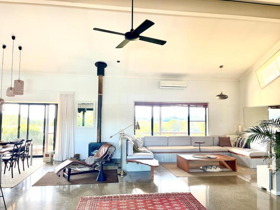 Living room, fireplace