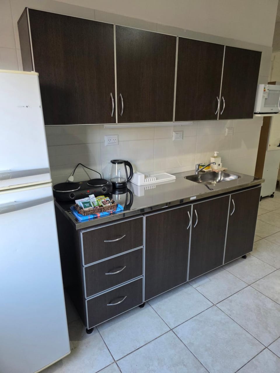 Kitchen or kitchenette, Food and drinks, stove