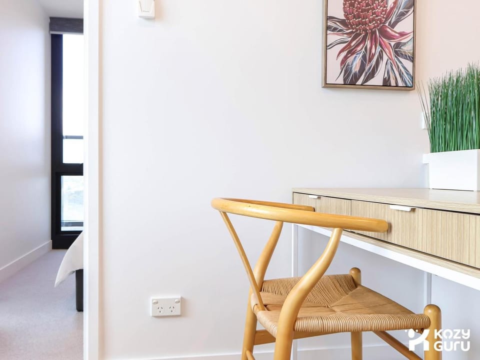 KozyGuru | Box Hill | Elegant City Hideaway Apartment in Melbourne