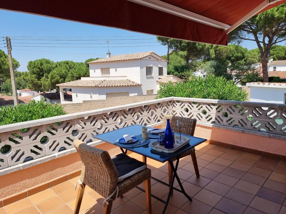 Casa espaciosa en L'Escala, cerca de la playa, ideal para familias - HISP-236-179 House in L'Escala